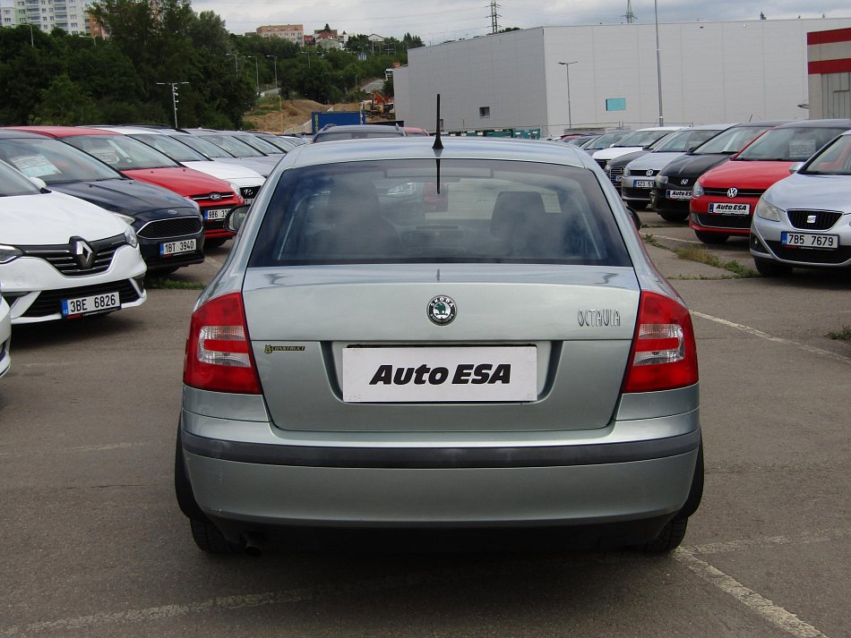 Škoda Octavia II 1.6i 