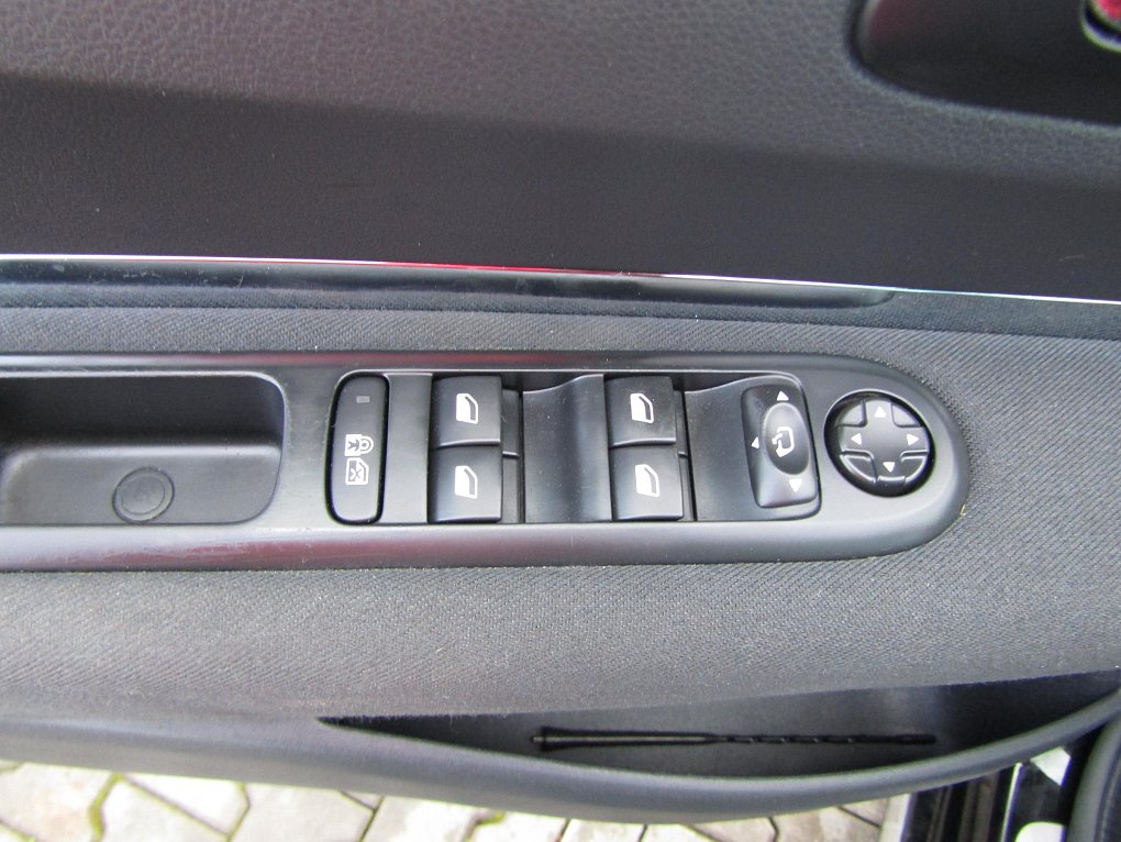 Peugeot 3008 1.6 HDI Allure