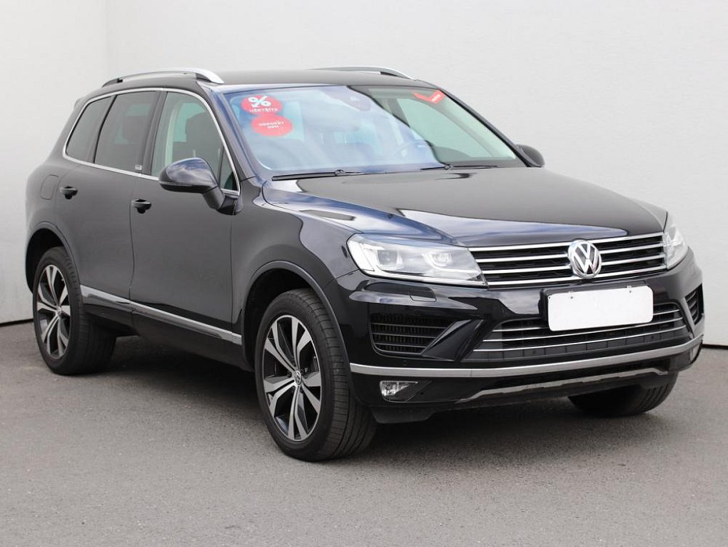 Volkswagen Touareg 3.0 TDi R-Line 4M