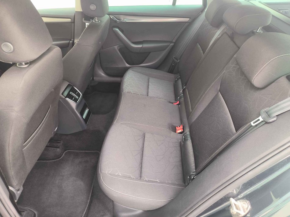 Škoda Octavia III 1.6 TDi Clever