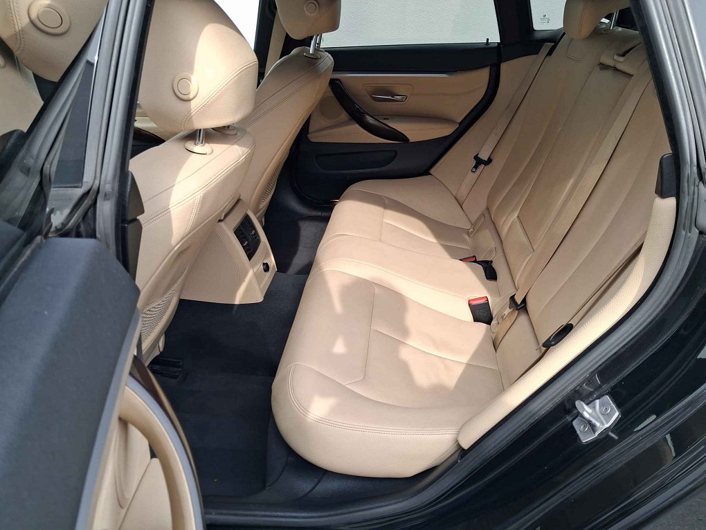 BMW Řada 4 2.0 D LuxuryLine 420d xDrive