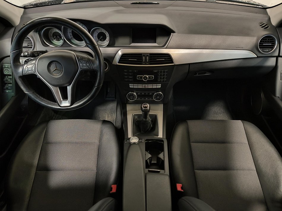 Mercedes-Benz Třída C 2.2 CDi  C220