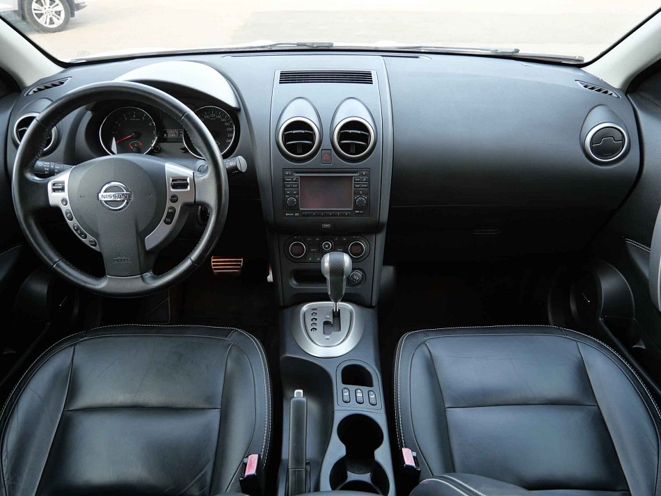 Nissan Qashqai 2.0i Tekna
