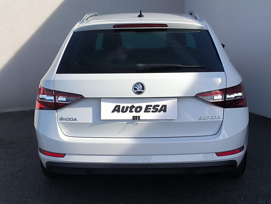 Škoda Superb III 1.8 TSi L&K