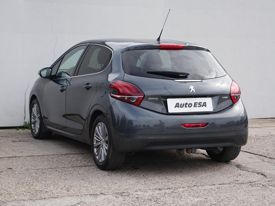Peugeot 208 1.2 PT 