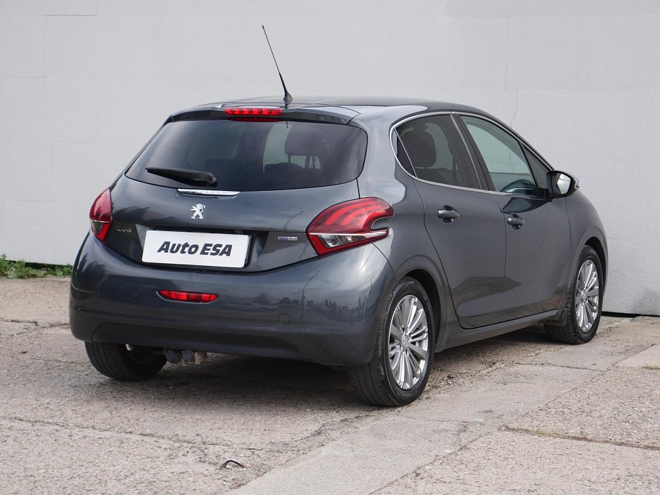 Peugeot 208 1.2 PT 