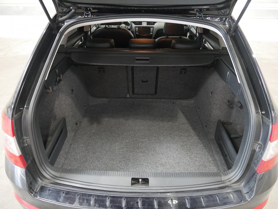 Škoda Octavia III 2.0 TDi  4x4