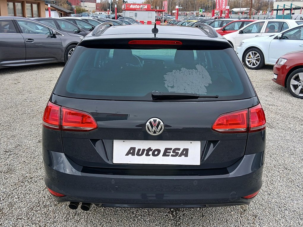 Volkswagen Golf 2.0 TDi 