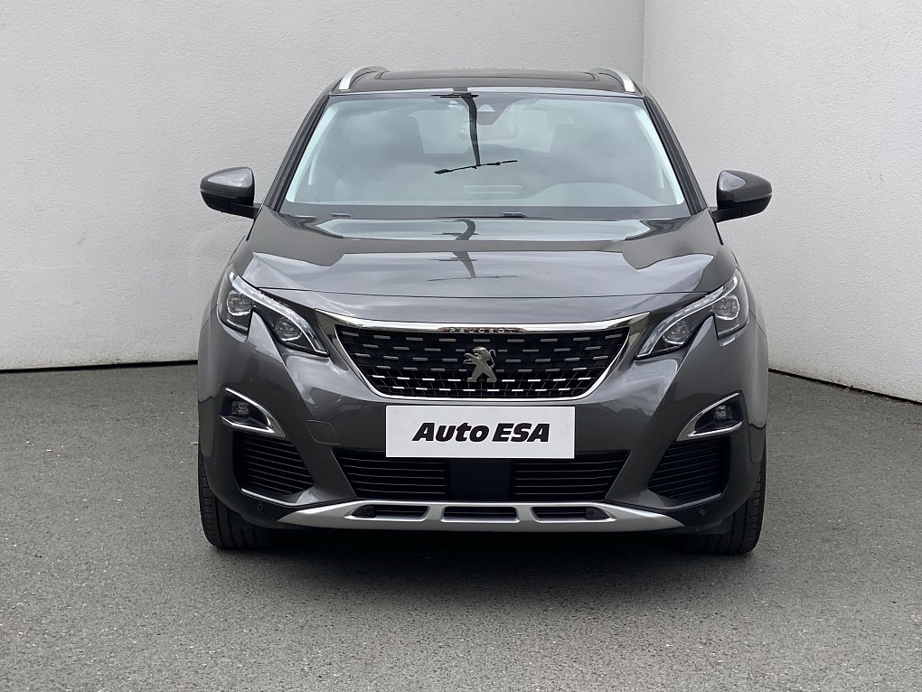 Peugeot 5008 1.2 PT Allure 7míst