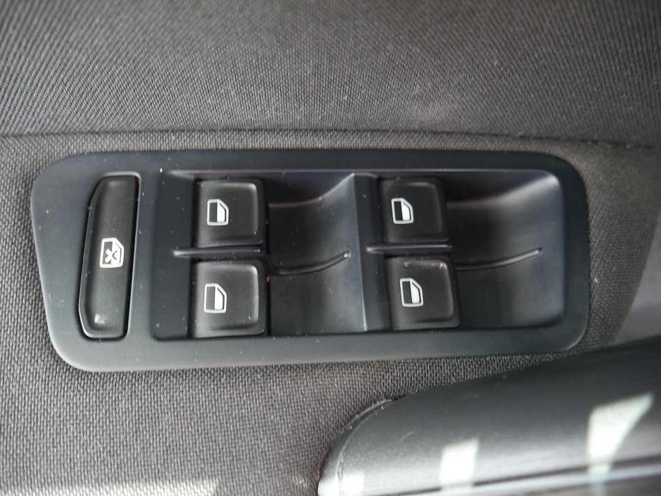 Volkswagen Golf 1.6 TDi 