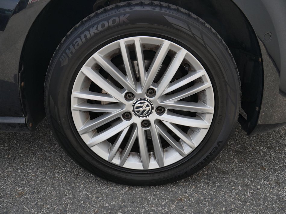 Volkswagen Golf 1.6 TDi 