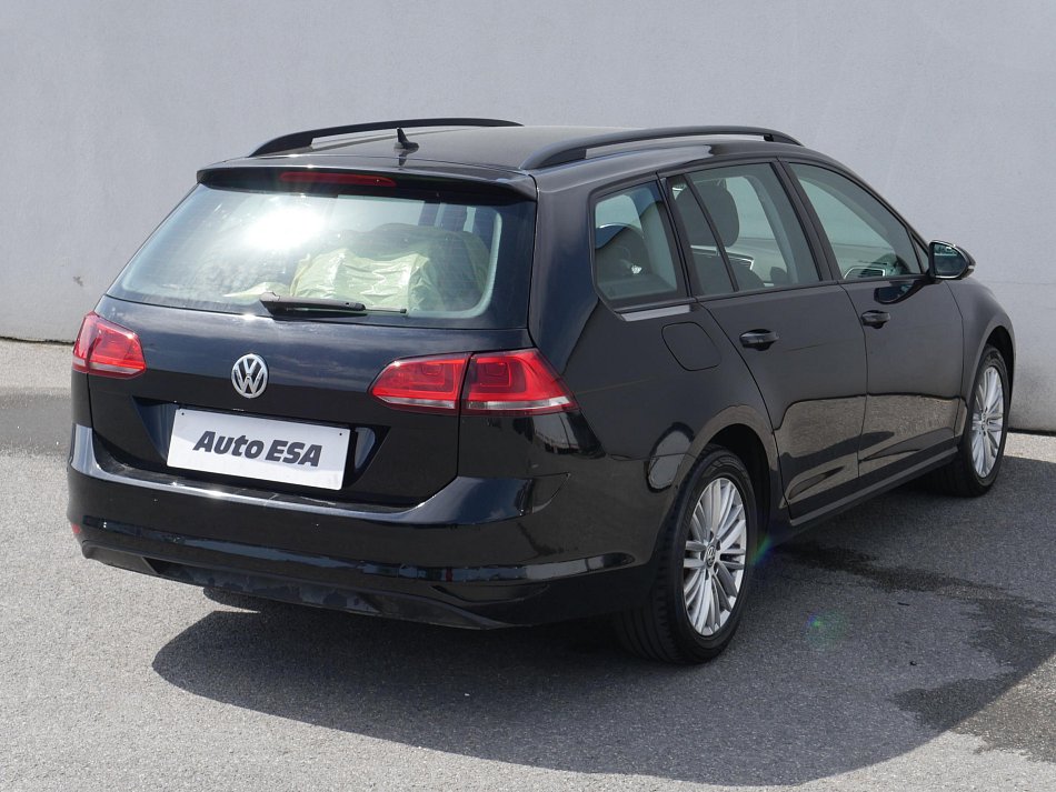 Volkswagen Golf 1.6 TDi 