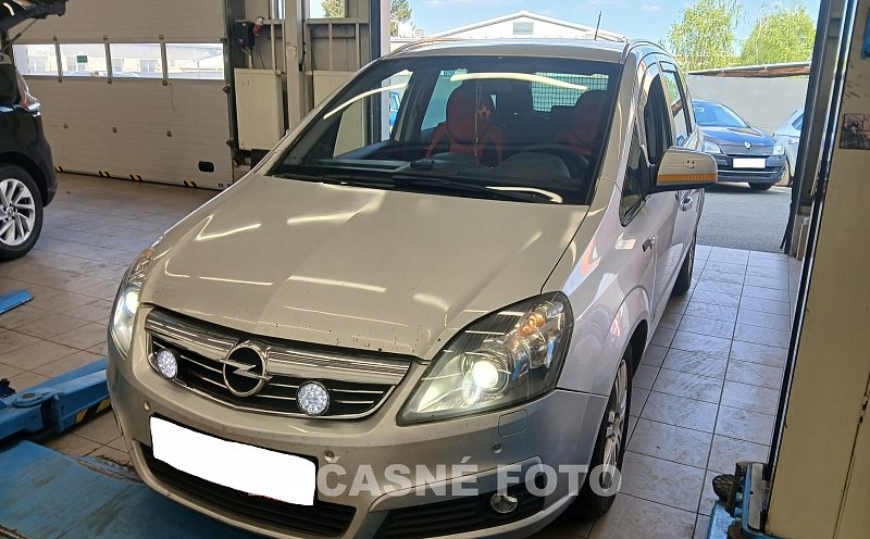 Opel Zafira 1.7 CDTI  7Míst