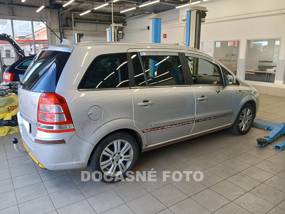 Opel Zafira 1.7 CDTI  7Míst