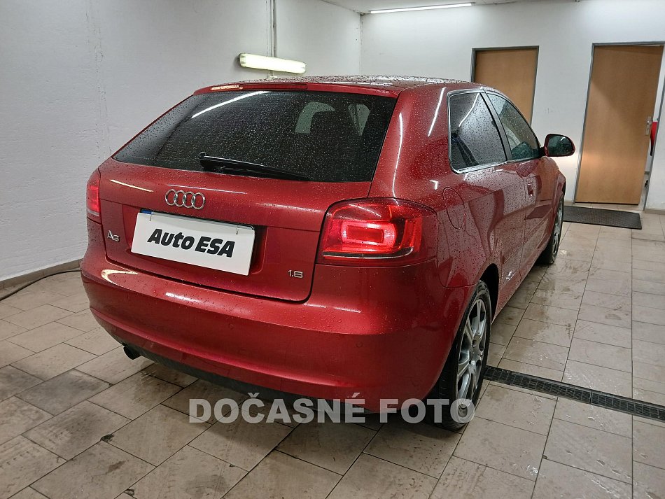 Audi A3 1.6i 