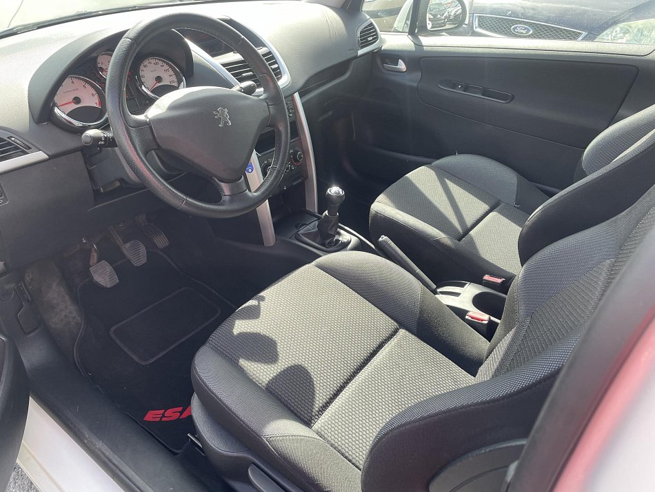Peugeot 207 1.4i 