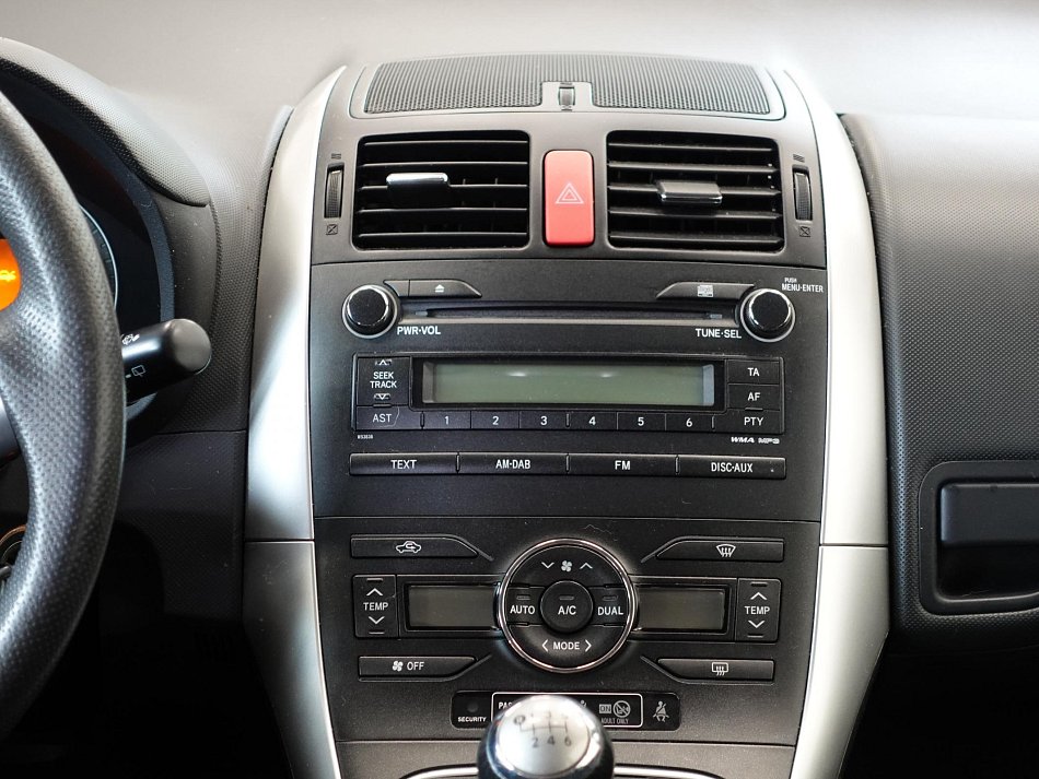 Toyota Auris 1.6i 