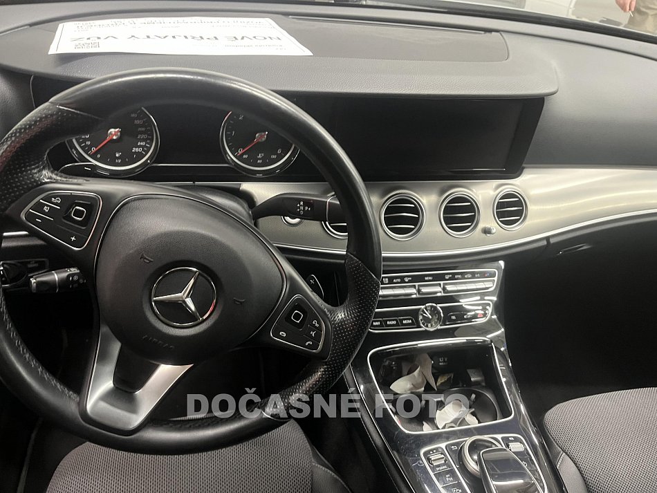 Mercedes-Benz Třída E 2.0  220D