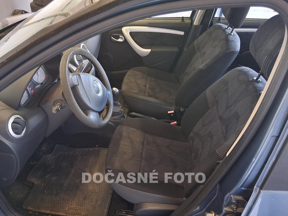 Dacia Sandero 1.6i 