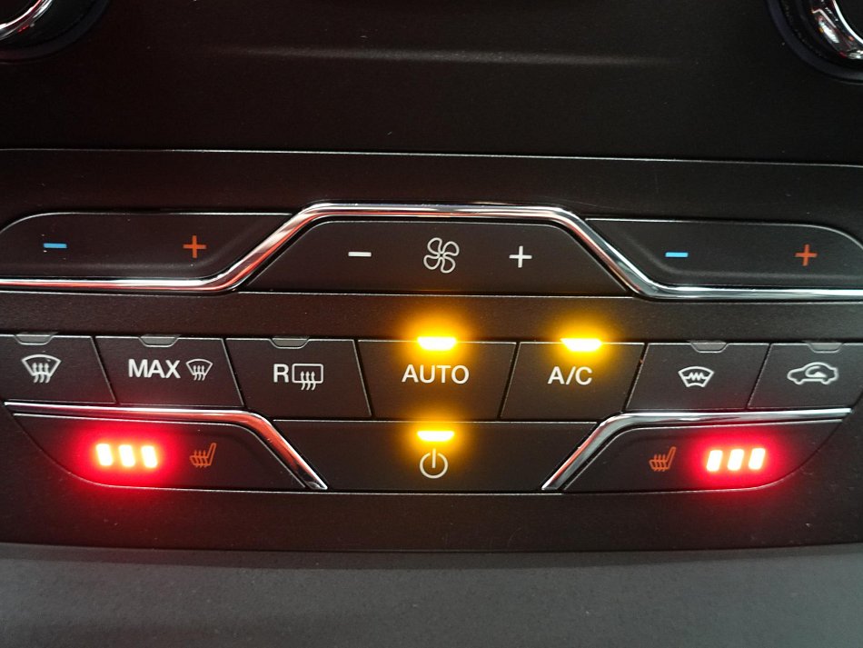 Ford S-MAX 2.0 ECO BLUE 