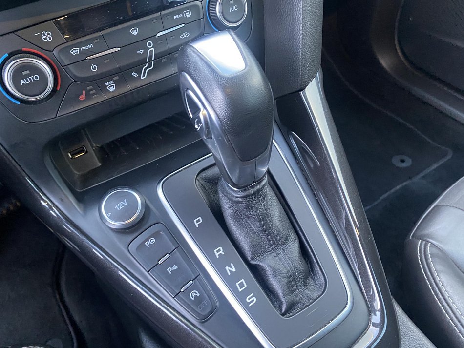 Ford Focus 1.5T ST-Line