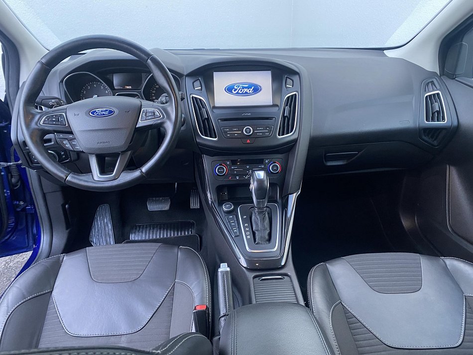 Ford Focus 1.5T ST-Line