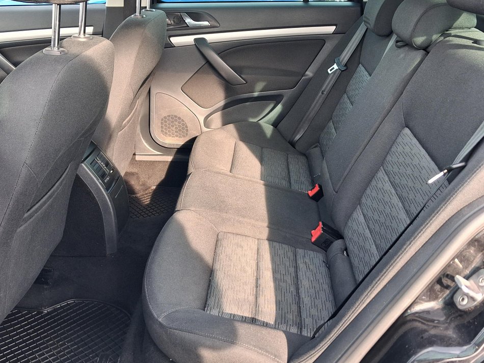 Škoda Octavia II 1.6 TDi Ambition