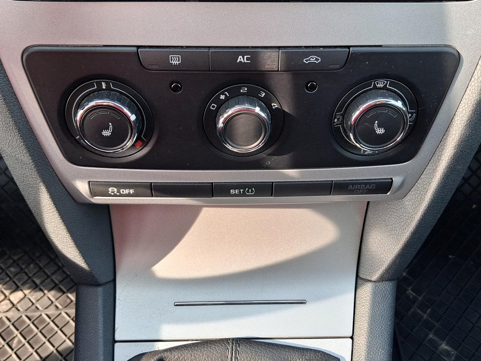 Škoda Octavia II 1.6 TDi Ambition