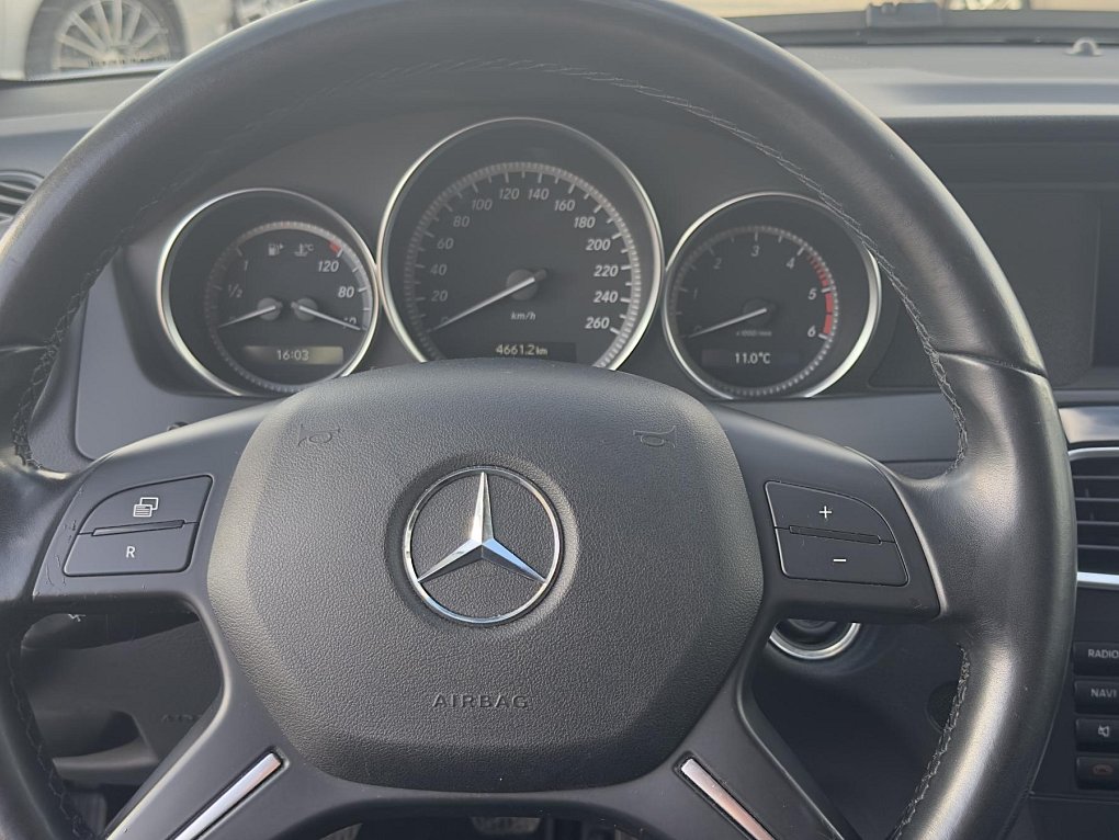 Mercedes-Benz Třída C 2.2CDi  C180