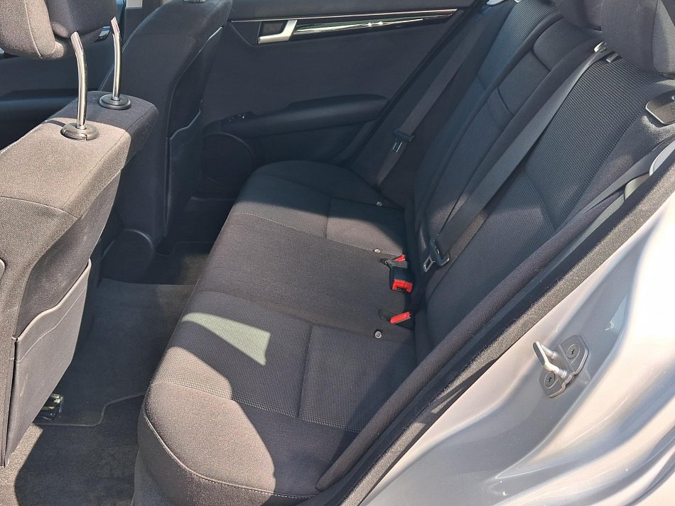 Mercedes-Benz Třída C 2.2CDi  C180