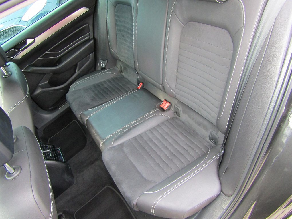 Volkswagen Passat 1.5 TSi 