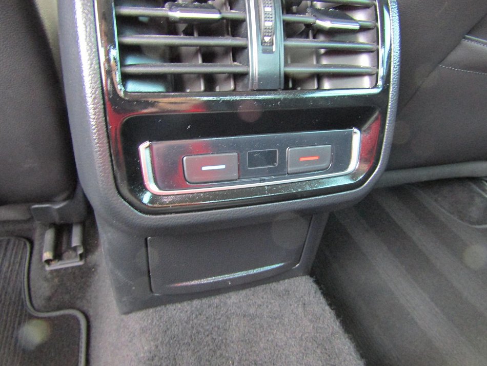 Volkswagen Passat 1.5 TSi 