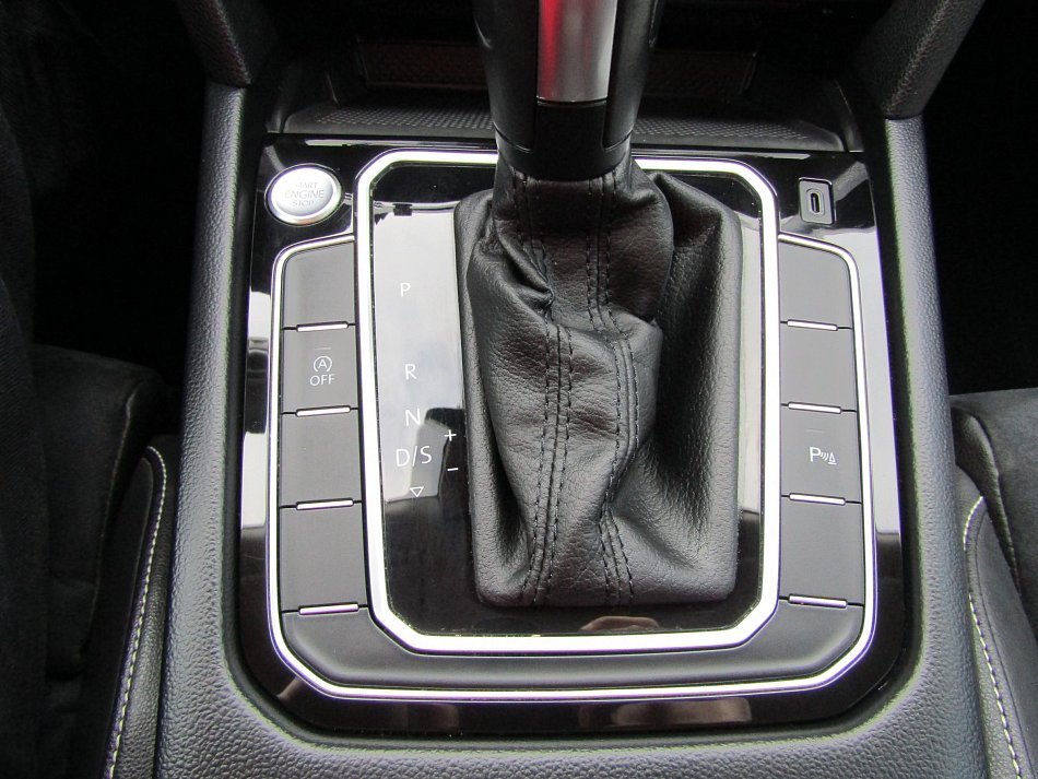 Volkswagen Passat 1.5 TSi 