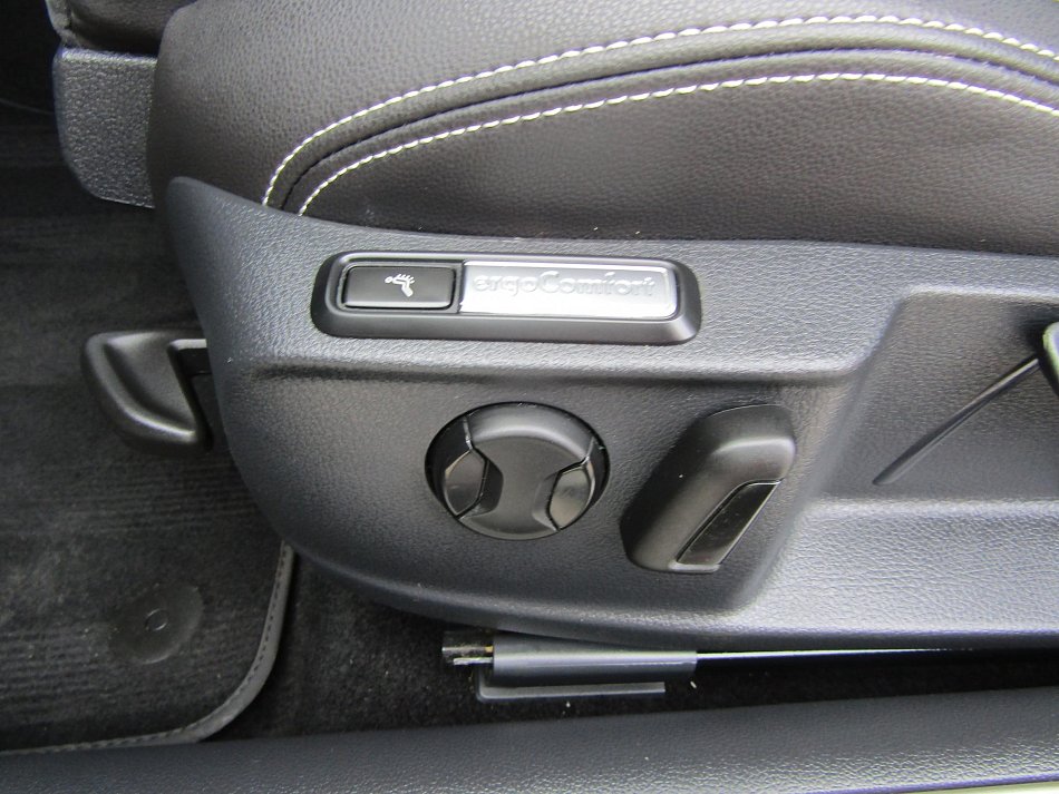 Volkswagen Passat 1.5 TSi 