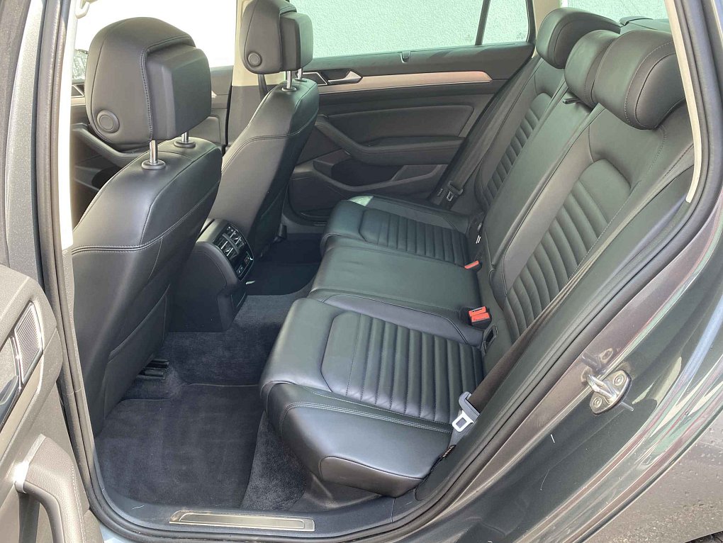 Volkswagen Passat 2.0 TDi Highline
