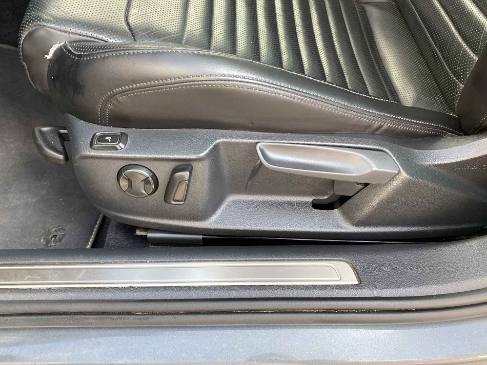 Volkswagen Passat 2.0 TDi Highline