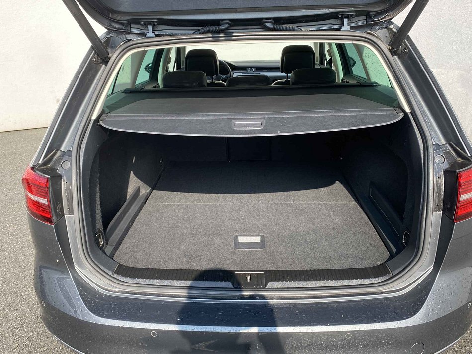 Volkswagen Passat 2.0 TDi Highline