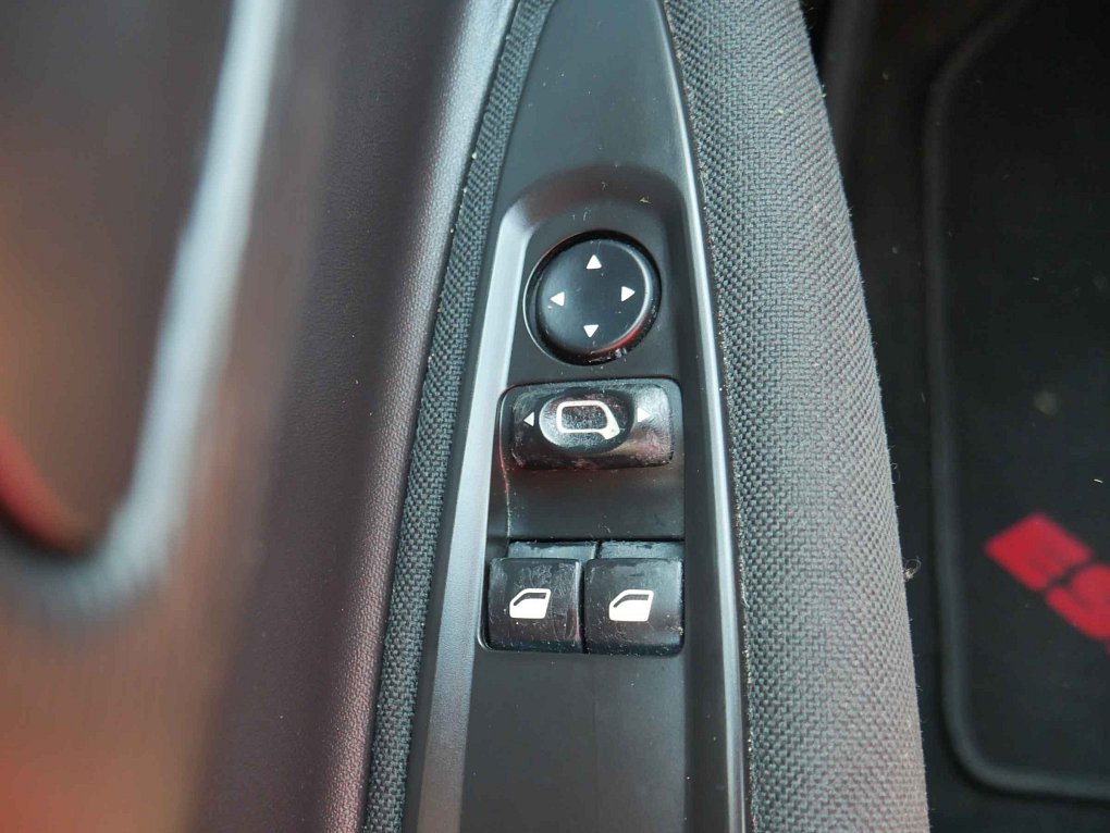Citroën C4 1.4i 