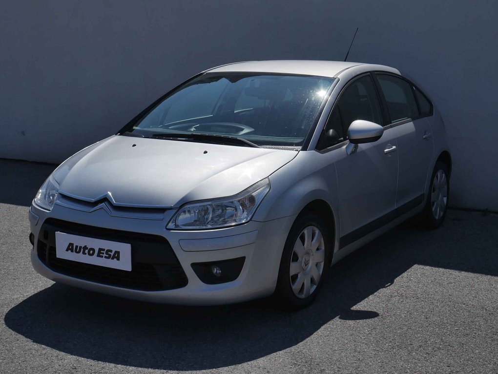 Citroën C4 1.4i 