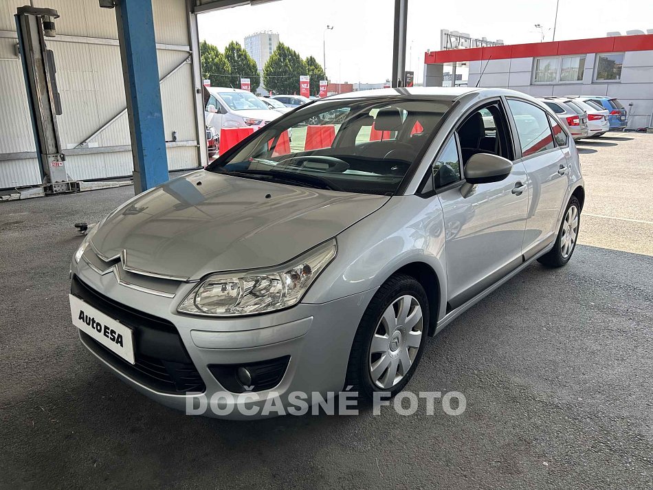 Citroën C4 1.4i 
