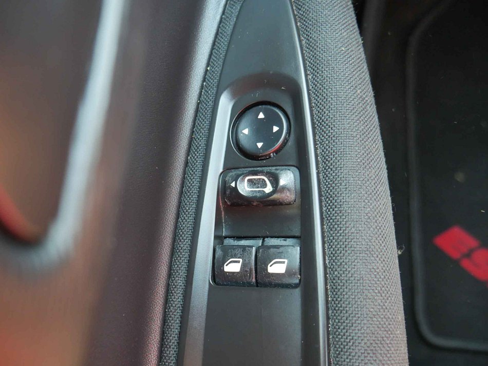 Citroën C4 1.4i 