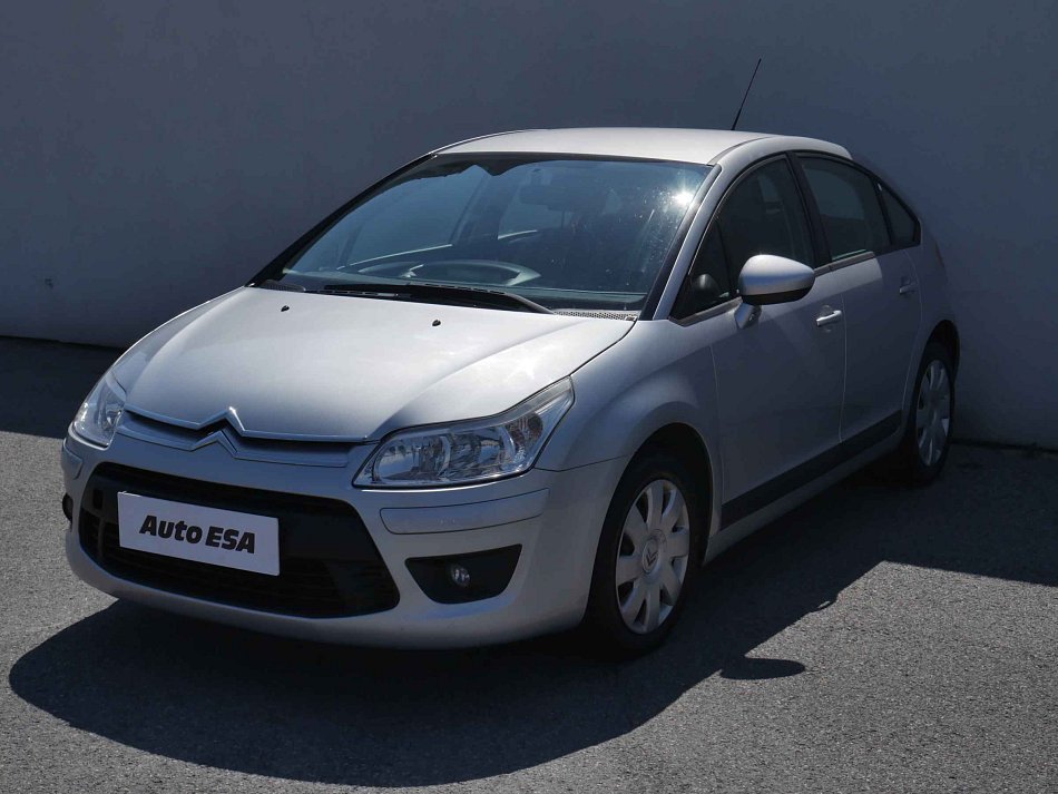Citroën C4 1.4i 