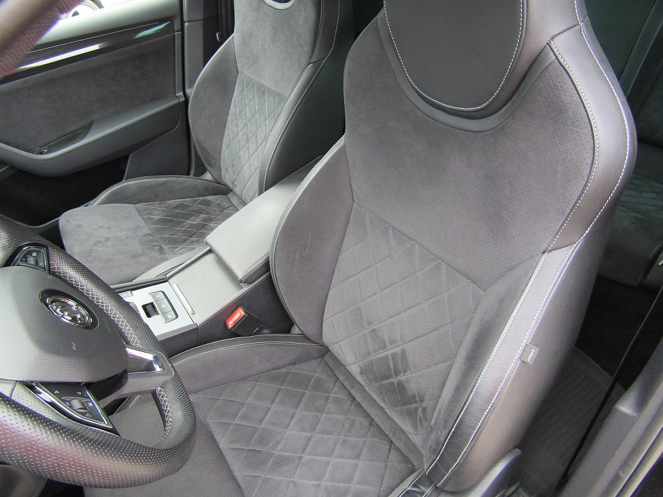 Škoda Superb III 2.0 TSi  4x4