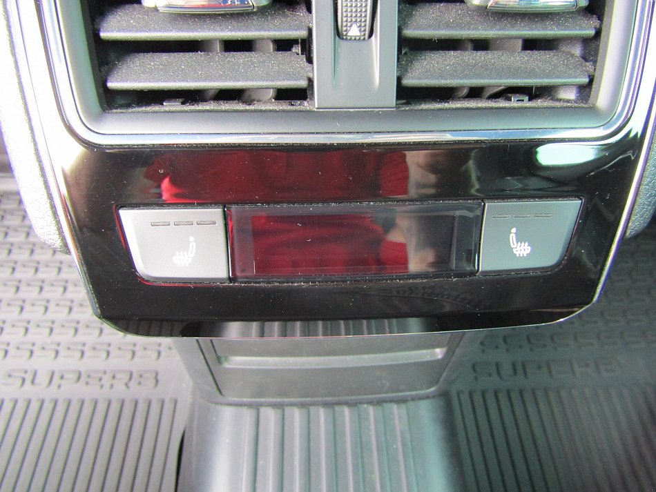 Škoda Superb III 2.0 TSi  4x4