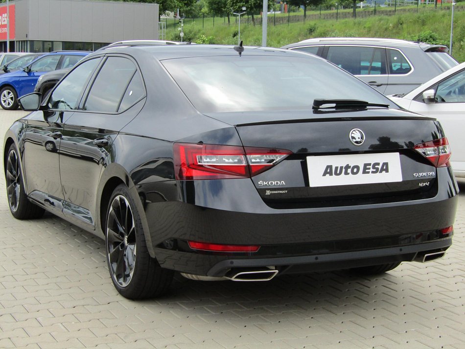 Škoda Superb III 2.0 TSi  4x4