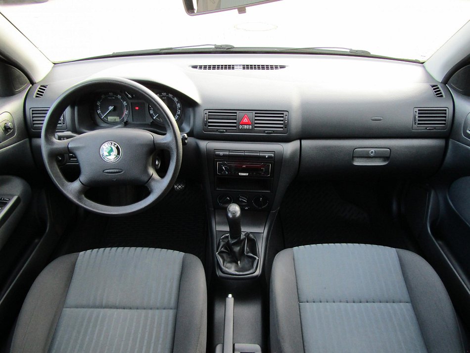 Škoda Octavia 1.6i Tour