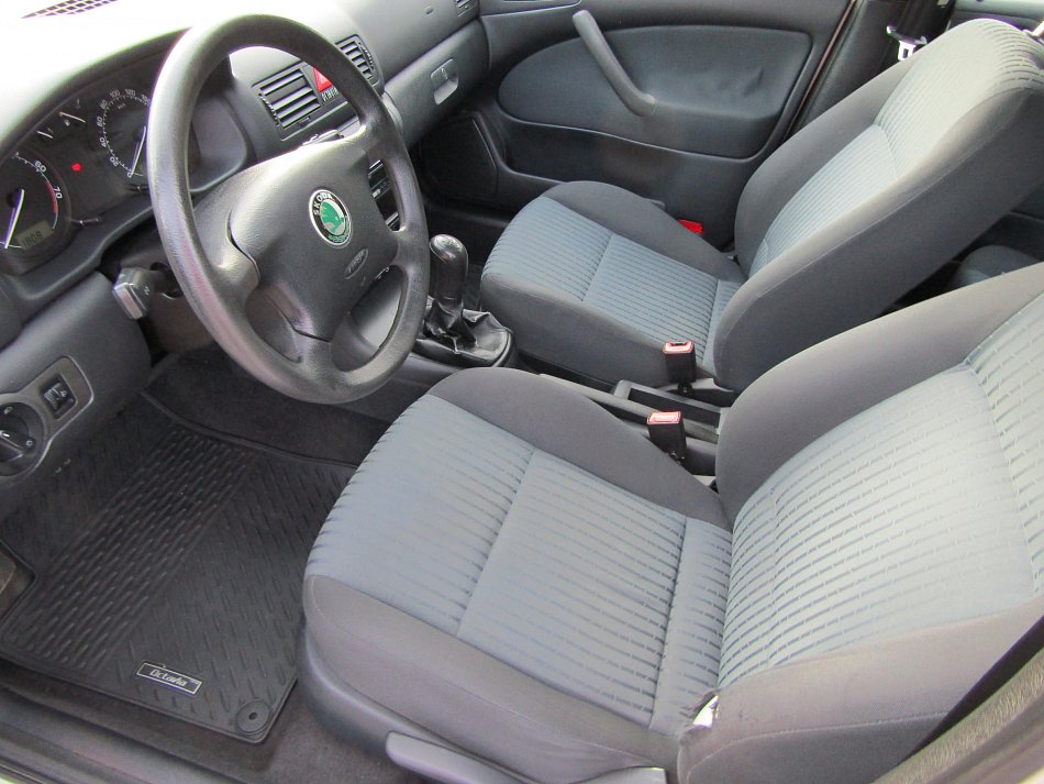 Škoda Octavia 1.6i Tour