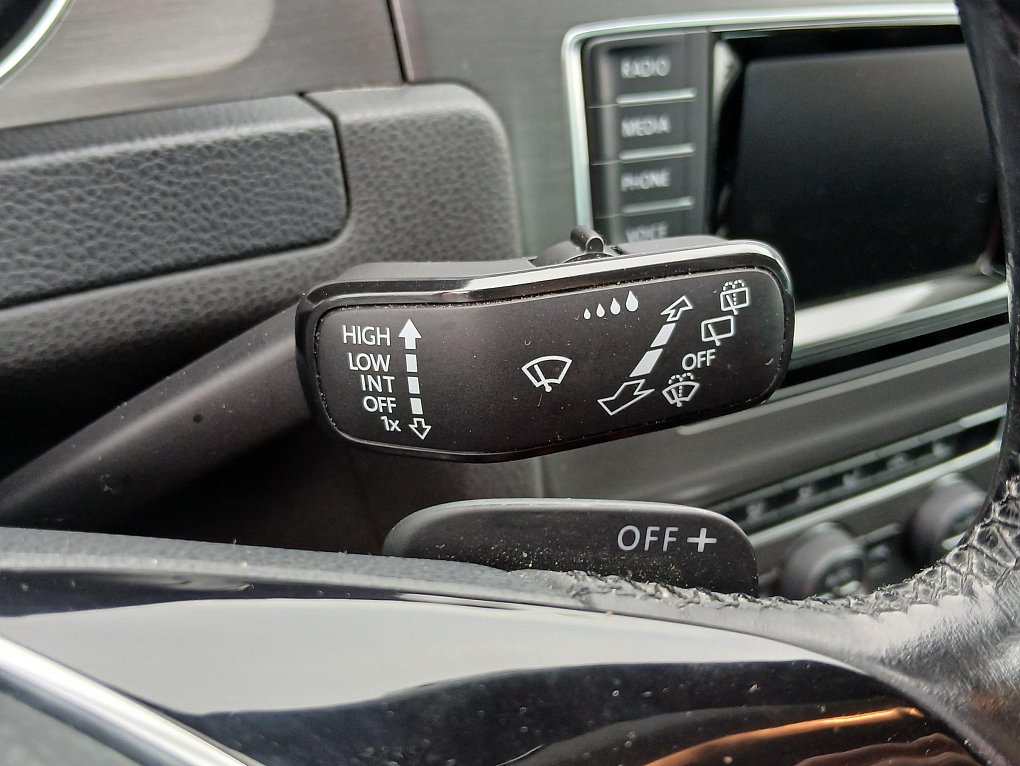 Volkswagen Golf 2.0 TDi 