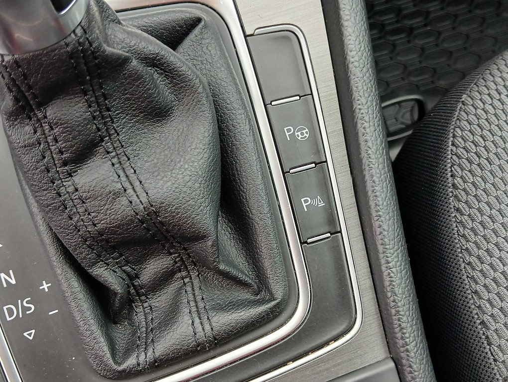 Volkswagen Golf 2.0 TDi 