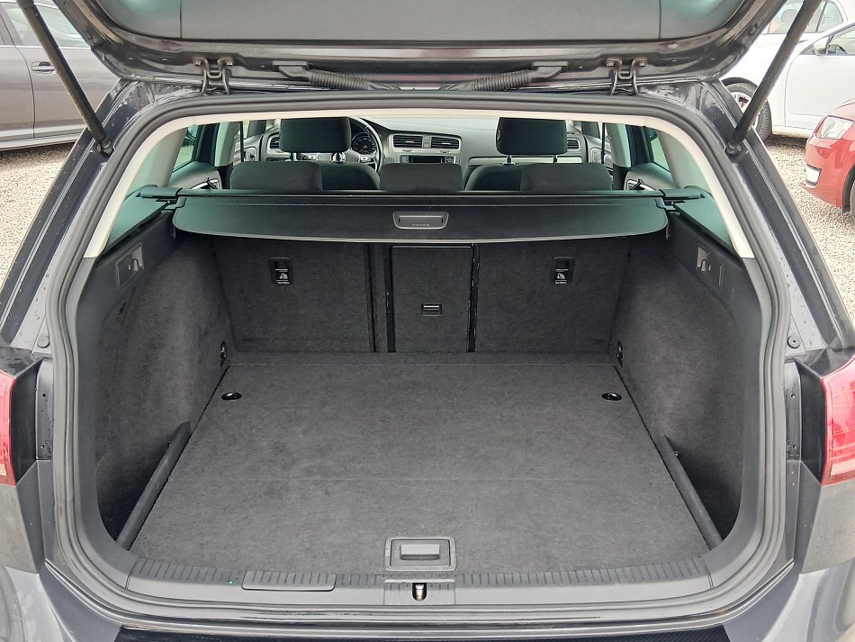 Volkswagen Golf 2.0 TDi 